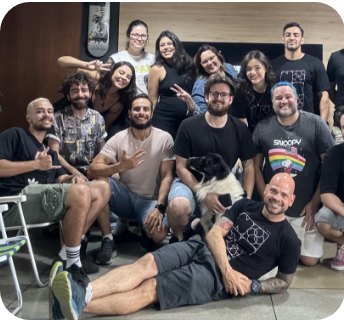 O time da NOZ reunido no escritório